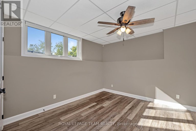 28774424/2500-kearns-way/osgoode-twp-north-of-reg-rd-6/ottawa/ontario/K4P1R9_36