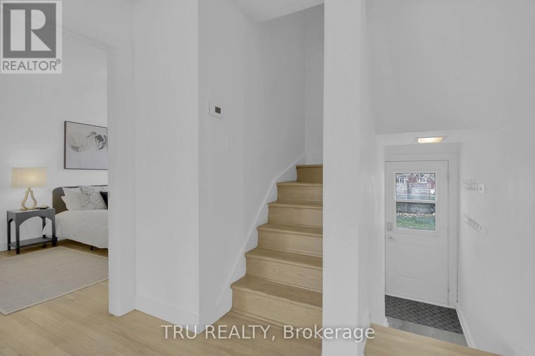 28250673/1311-laperriere-avenue/carlington/ottawa/ontario/K1Z7R9_9