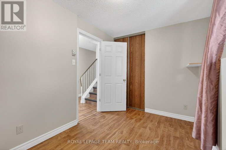 29598336/280-therese-avenue/town-of-rockland/clarence-rockland/ontario/K4K1G9_21