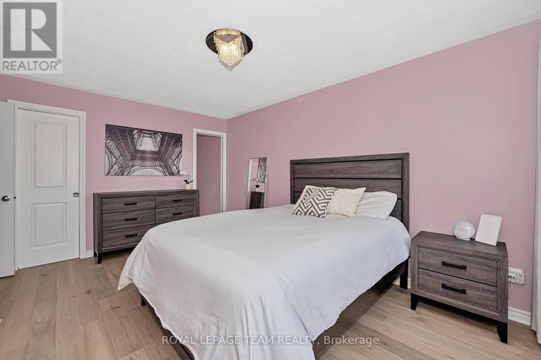 28666129/887-kilbirnie-drive/half-moon-bay/ottawa/ontario/K2J6G6_14