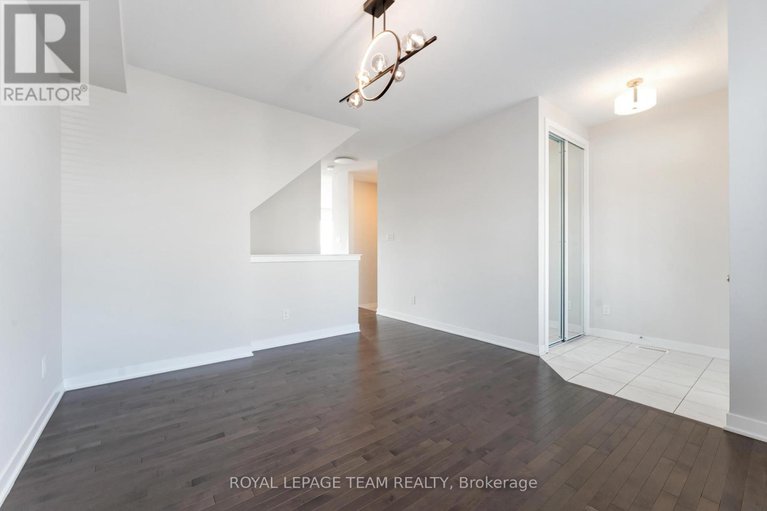 28703739/3040-travertine-way/half-moon-bay/ottawa/ontario/K2J6W9_17