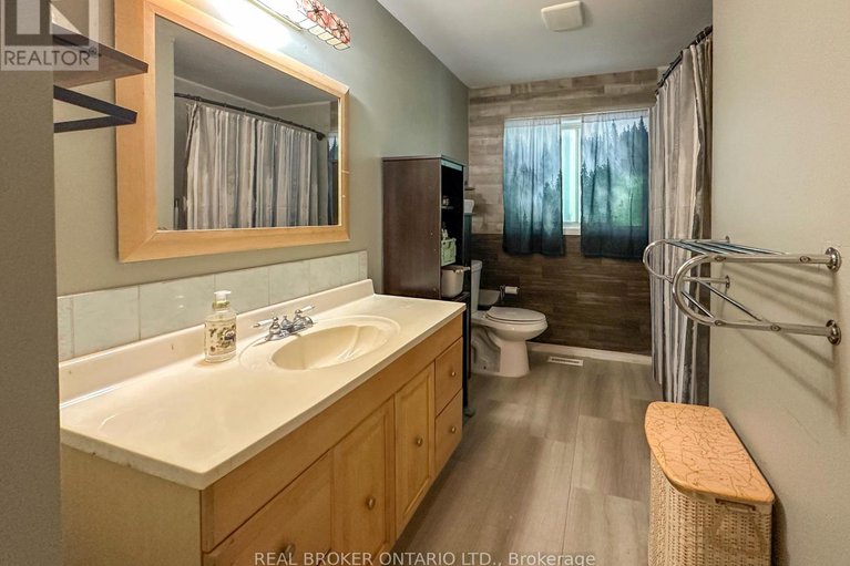 28422588/30-kingfisher-crescent/north-grenville-twp-kemptville-east/north-grenville/ontario/K0G1J0_14