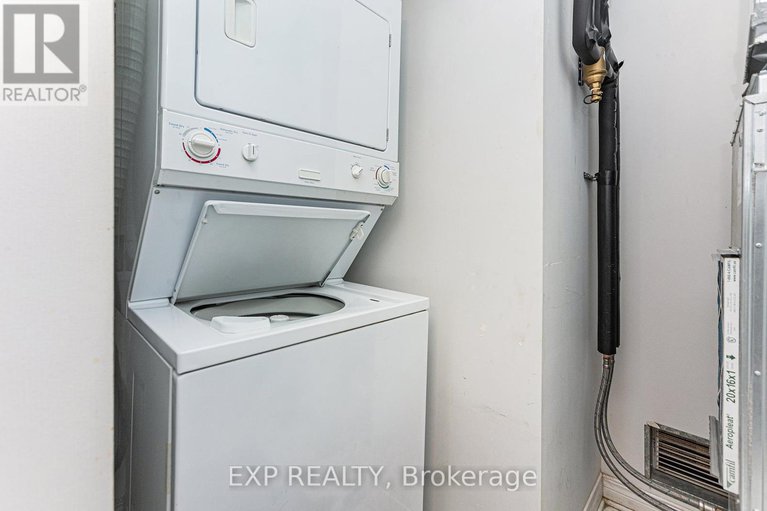 28439582/1106-429-somerset-street-w/ottawa-centre/ottawa/ontario/K2P2P5_14