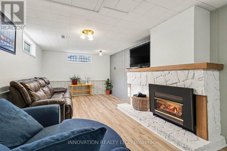 29348169/1458-rhea-place/cedardale/ottawa/ontario/K1V1H1_14