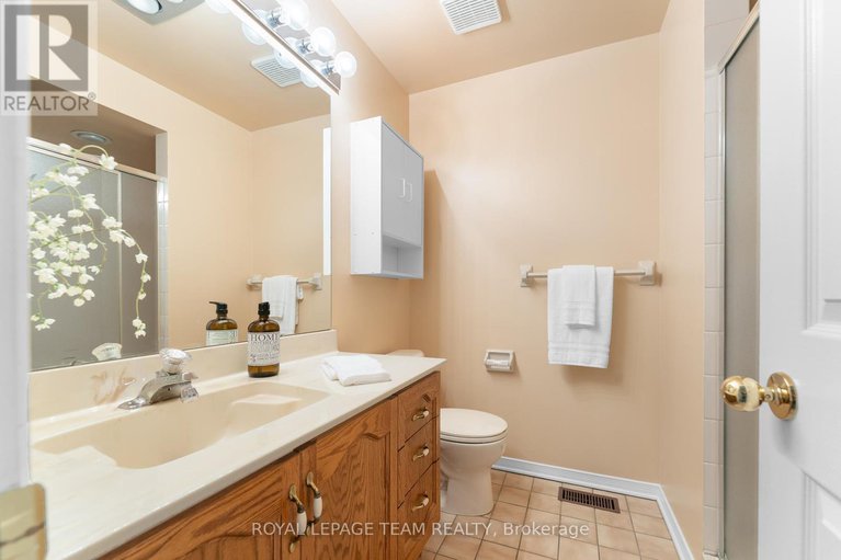 28877037/16-oyster-bay-court/stittsville-central/ottawa/ontario/K2S1H3_40