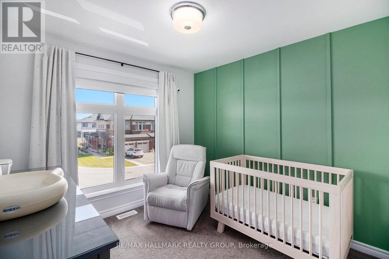 28862057/754-cairn-crescent/mer-bleuebradley-estatesanderson-park/ottawa/ontario/K1W0P4_26