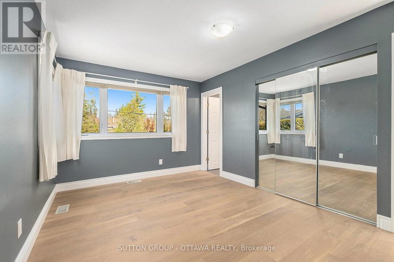 29047686/1218-upton-road/manotick-south-to-roger-stevens/ottawa/ontario/K4M1B3_16