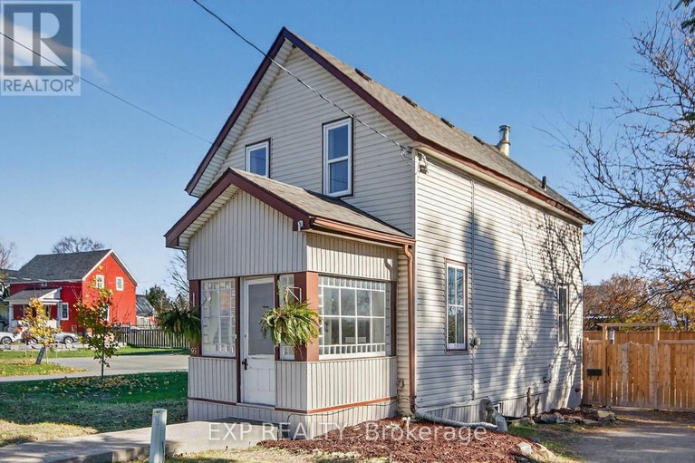 29046409/95-main-street-e/almonte/mississippi-mills/ontario/K0A1A0_2