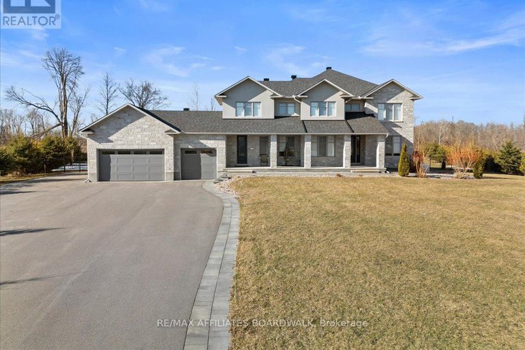 28084122/724-mcmanus-avenue/manotick-village-manotick-estates/ottawa/ontario/K4M0B2_2