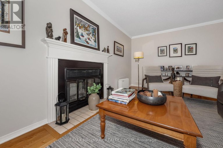 29624952/1850-thornecrest-street/chapel-hill/ottawa/ontario/K1C6K8_17