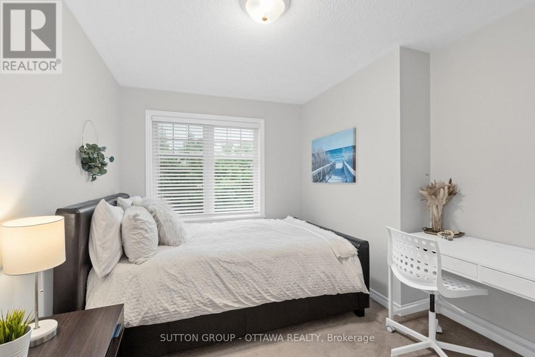28401647/324-horseshoe-crescent-e/stittsville-north/ottawa/ontario/K2S0B6_19