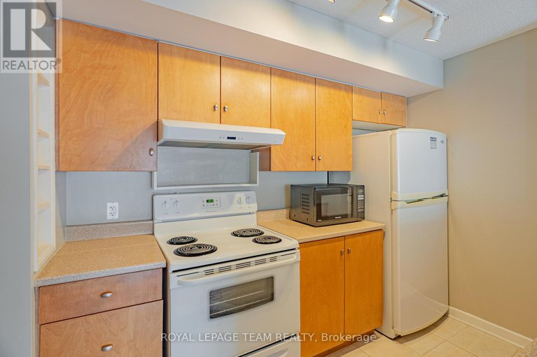 28559939/804-138-somerset-street-w/ottawa-centregolden-triangle/ottawa/ontario/K2P0A3_15