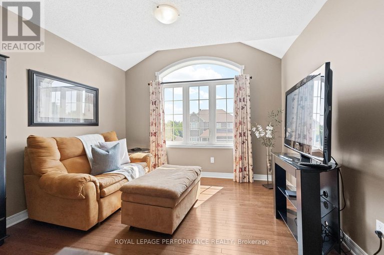 28618074/372-antigonish-avenue/springridgeeast-village/ottawa/ontario/K4A0T9_21