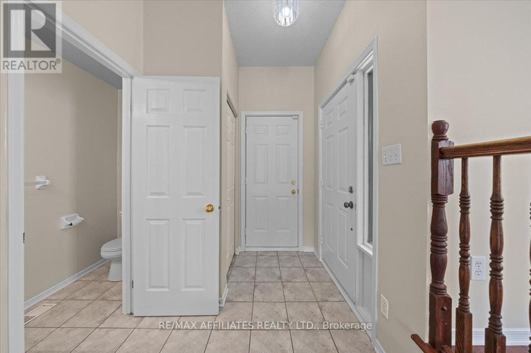 28647317/1510-duplante-avenue/fallingbrookpineridge/ottawa/ontario/K4A3Y8_16