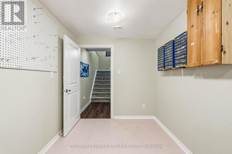 29658105/213-oxford-street-w/kemptville/north-grenville/ontario/K0G1J0_31