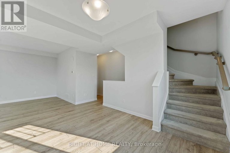 28828288/214-attwell-private/morgans-grantsouth-march/ottawa/ontario/K2K0P6_18