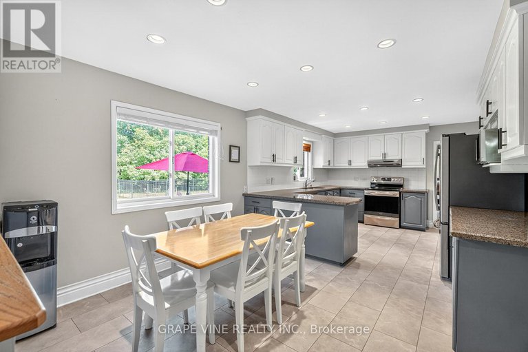 28888059/1366-cornfield-crescent/greely/ottawa/ontario/K4P1E6_15