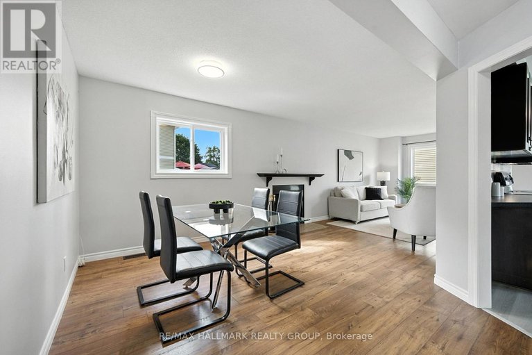 28804580/55-fair-oaks-crescent/craig-henrywoodvale/ottawa/ontario/K2G4W3_5