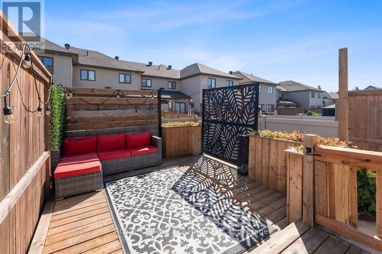 28999161/321-proud-walk-walk/stittsville-south/ottawa/ontario/K2S2L6_35
