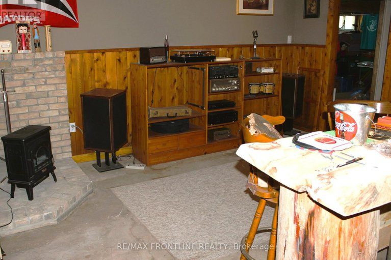 28731654/1943-drummond-concession-4c/drummond-n-elmsley-drummond-twp/drummondnorth-elmsley/ontario/K7H3C8_32