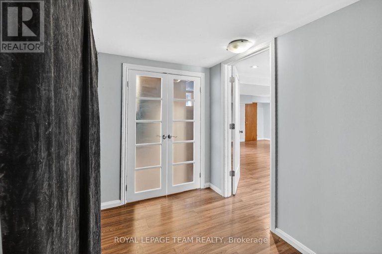 29579808/1318-albany-drive/bel-air-heights/ottawa/ontario/K2C2L9_26