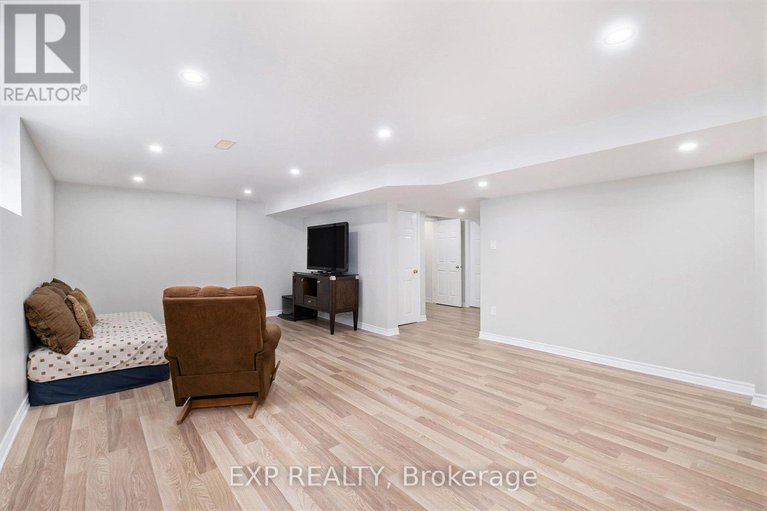 28543377/211-leamington-way/strandherd/ottawa/ontario/K2J3T4_25
