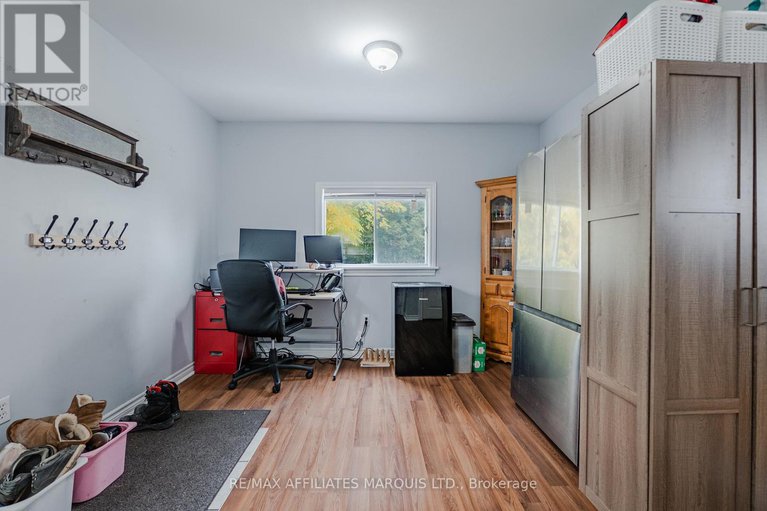 29024844/18-mechanic-street-w/maxville/north-glengarry/ontario/K0C1T0_21