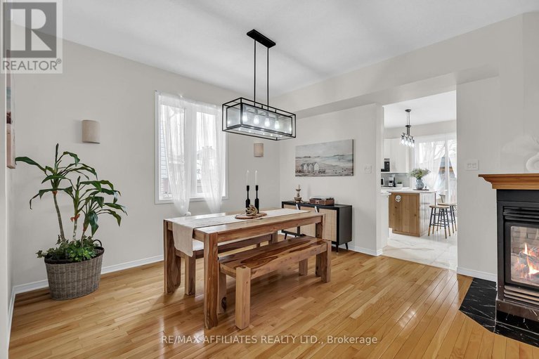 28425809/34-catterick-crescent/morgans-grantsouth-march/ottawa/ontario/K2K3M5_9
