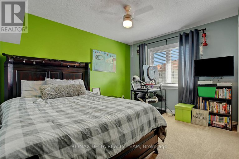 29035713/1916-montmere-avenue/notting-hillsummerside/ottawa/ontario/K4A0E7_26