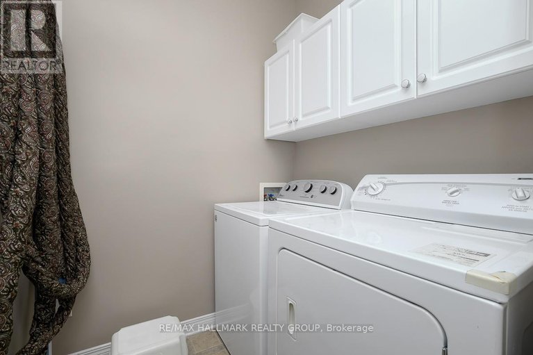 29604785/853-swallowtail-crescent/notting-hillsummerside/ottawa/ontario/K4A4M5_16