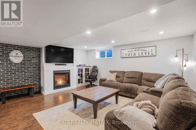 28940715/301-colmar-street/embrun/russell/ontario/K0A1W0_27