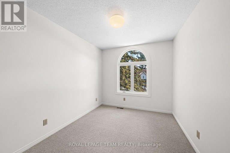 29595400/71-furlong-crescent/bridlewood/ottawa/ontario/K2M2H9_31