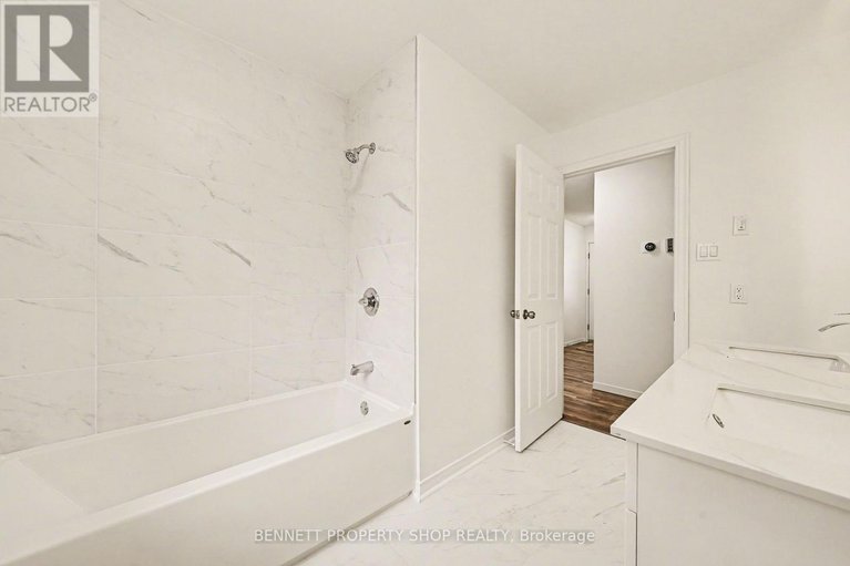 29484588/1450-south-russell-road/russell-twp/russell/ontario/K4R1E5_13