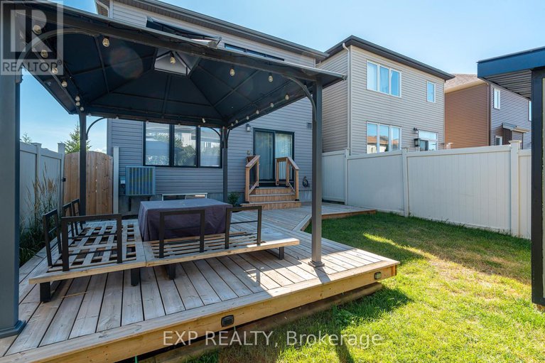28799331/3545-woodroffe-avenue/strandherd/ottawa/ontario/K2G7A8_37