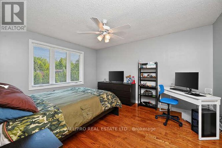 28721991/1144-rideau-bend-crescent/manotick-east-to-manotick-station/ottawa/ontario/K4M1B5_25