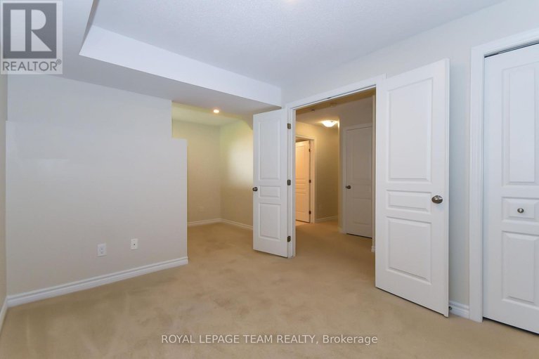 28917625/28-200-pembina-private/riverside-southgloucester-glen/ottawa/ontario/K4M0G7_14