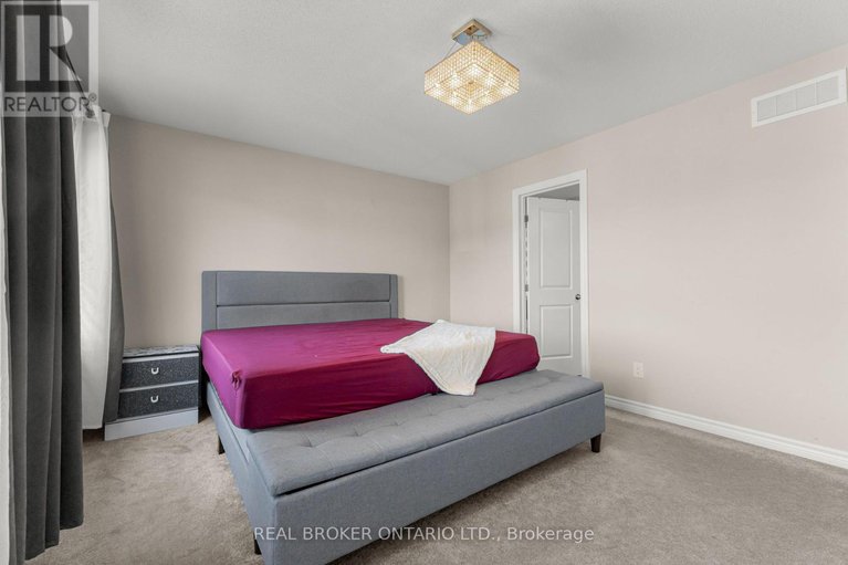 29160295/28-sopwith-private/huntley-ward-south-east/ottawa/ontario/K0A1L0_17