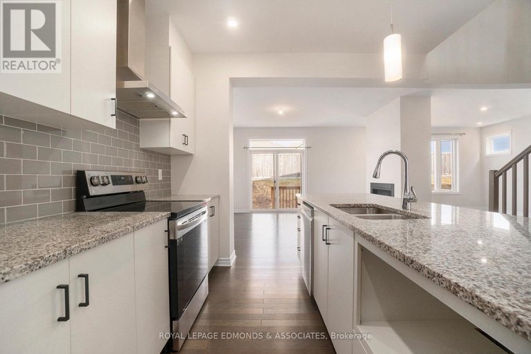 29590349/616-enclave-lane/town-of-rockland/clarence-rockland/ontario/K4K0M8_6