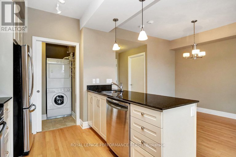 28641846/207-75-cleary-avenue/woodroffe/ottawa/ontario/K2A1R8_10