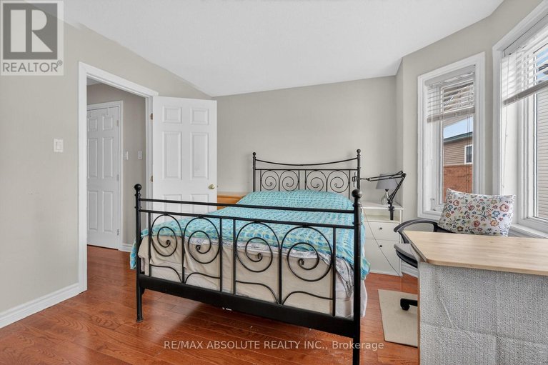 29485306/117-tall-pines-private/leslie-park/ottawa/ontario/K2H1H1_34