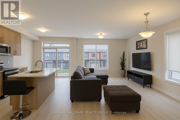28933930/348-raheen-court-ottawa-circuit/half-moon-bay/ottawa/ontario/K2C3H2_7