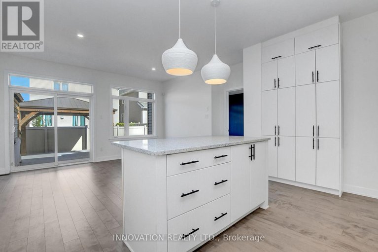 28892274/565-bobolink-ridge/stittsville-south/ottawa/ontario/K2S2P4_13