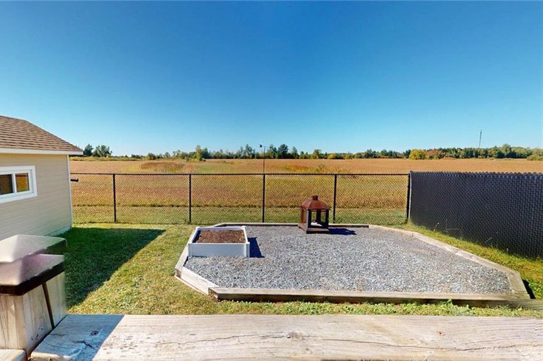 28901636/645-des-epinettes-place/casselman/ontario/K0A1M0_25