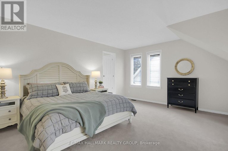 28509443/31-kyle-avenue/stittsville-central/ottawa/ontario/K2S1G9_24