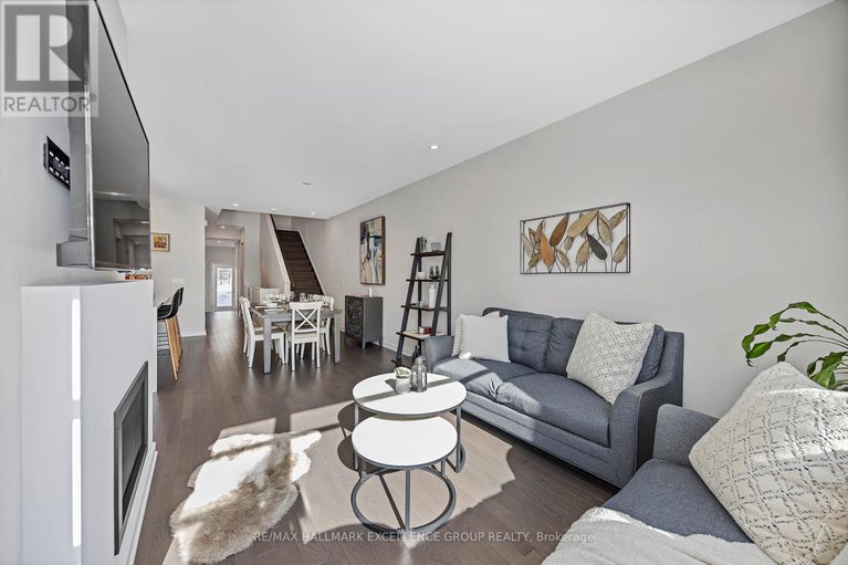 29400728/677-honeydew-street/riverside-southgloucester-glen/ottawa/ontario/K1X0K5_14