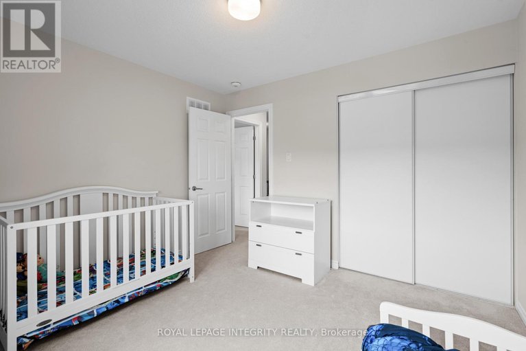 29353204/504-flagstaff-drive/half-moon-bay/ottawa/ontario/K2J6T5_23