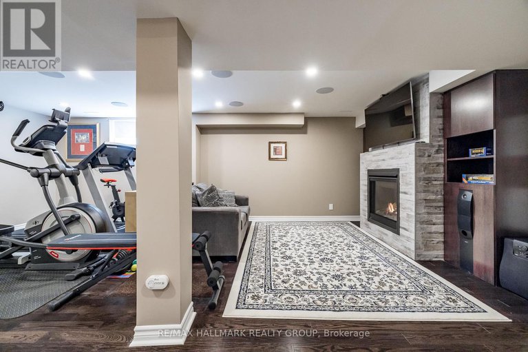 28620825/4-gros-morne-court/bridlewood/ottawa/ontario/K2M2W7_30