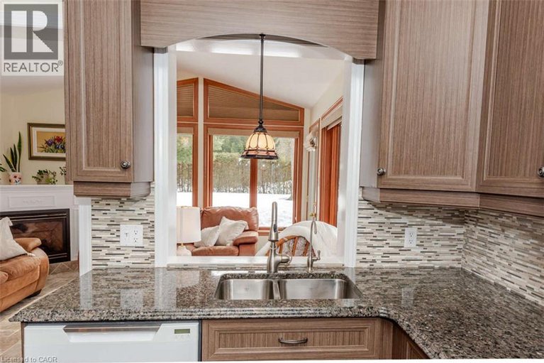 29370176/704-pattee-road/hawkesbury/ontario/K6A2R2_19