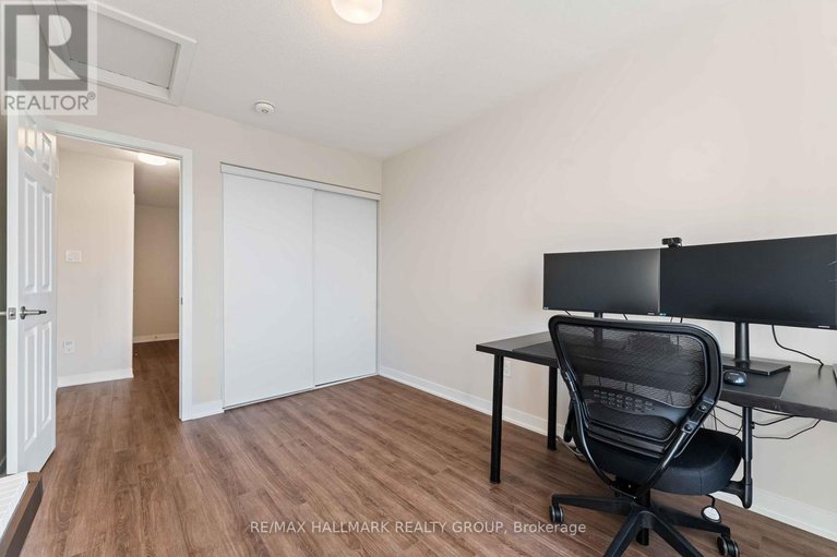 28974031/629-quilter-row/goulbourn-twp-from-franktown-rdsouth-to-rideau/ottawa/ontario/K0A2Z0_24