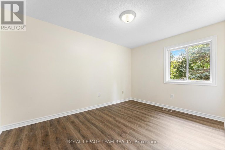 28601734/106-porcupine-trail/dunrobin-shores/ottawa/ontario/K0A1T0_19